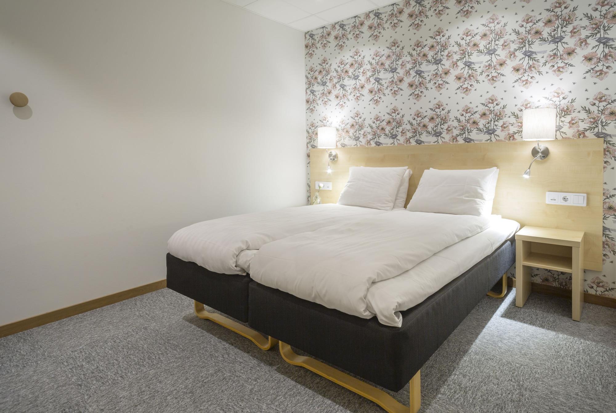 First Hotel Dragonen 우메오 외부 사진