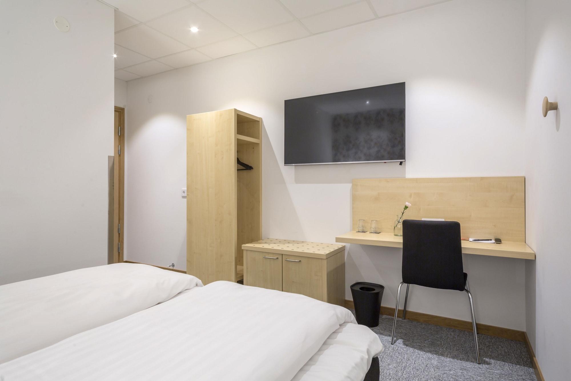 First Hotel Dragonen 우메오 외부 사진