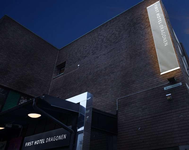 First Hotel Dragonen 우메오 외부 사진
